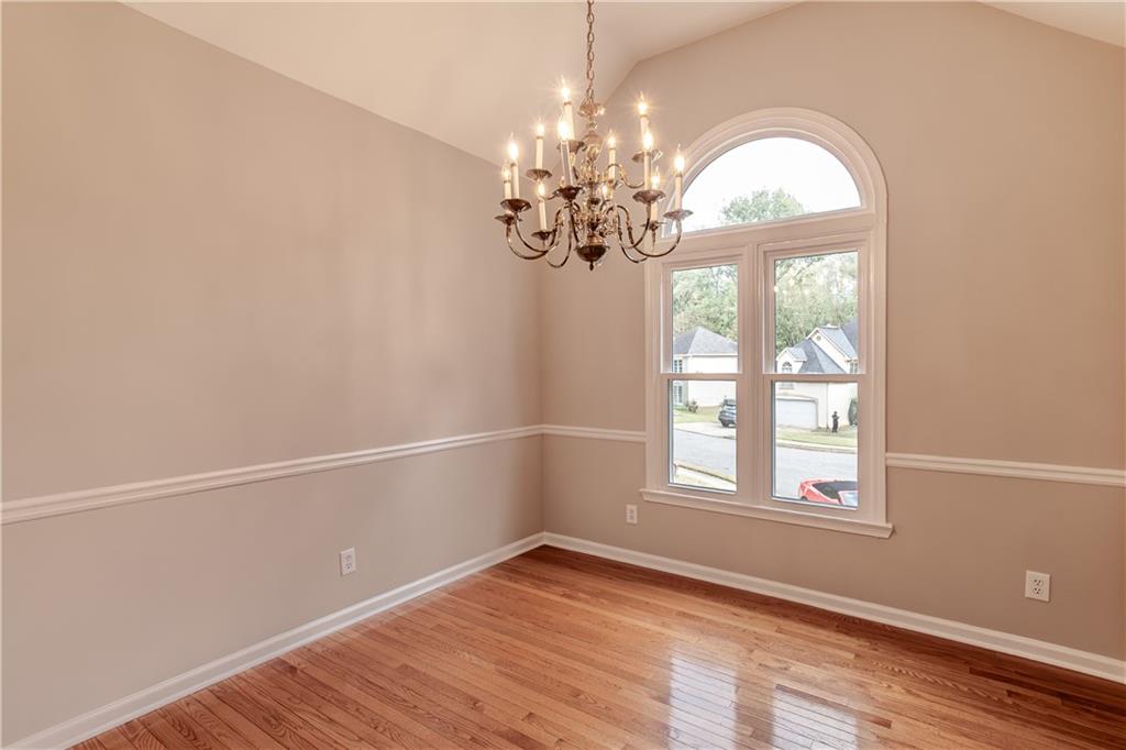 705 Oxford Crest Court NW