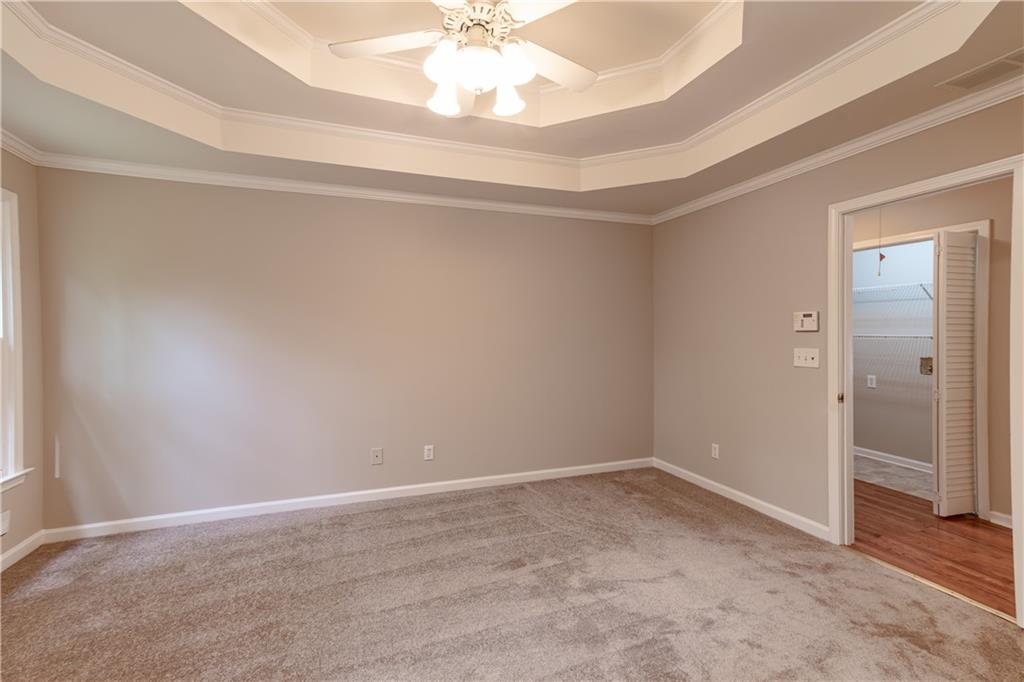 705 Oxford Crest Court NW