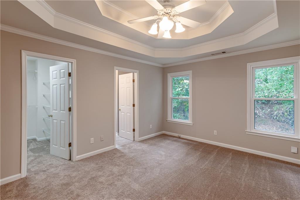 705 Oxford Crest Court NW