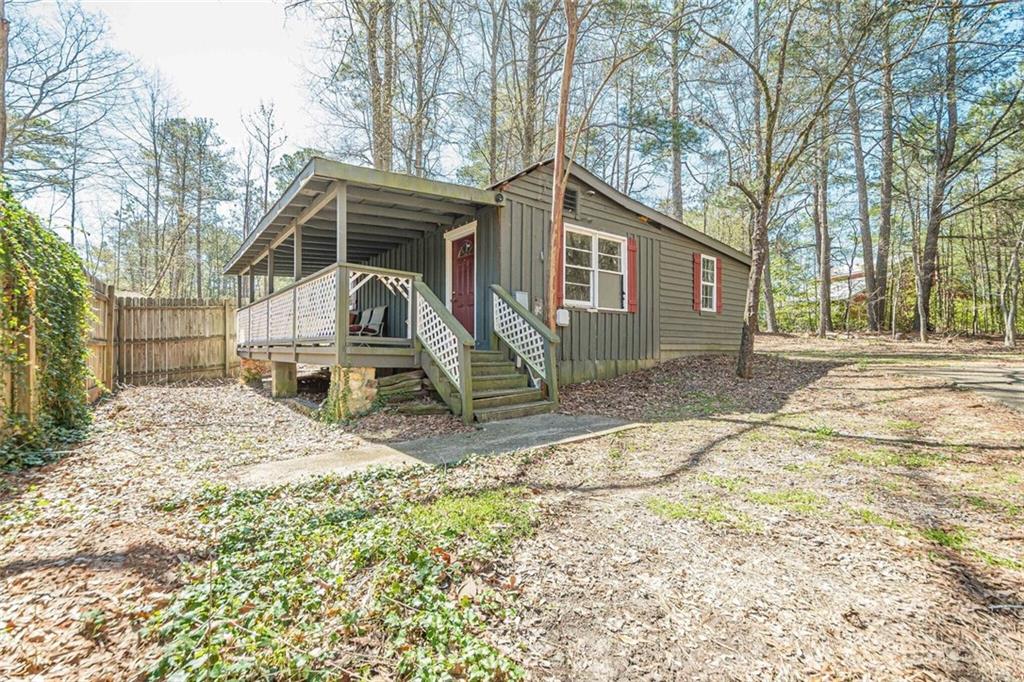 524 S Holly Springs Road