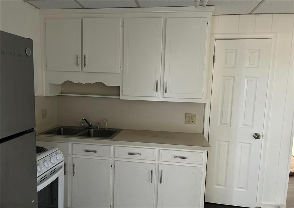 15 29 S Main Street Unit 3