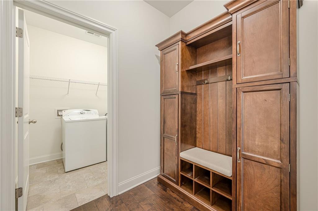 1040 Peyton View Court