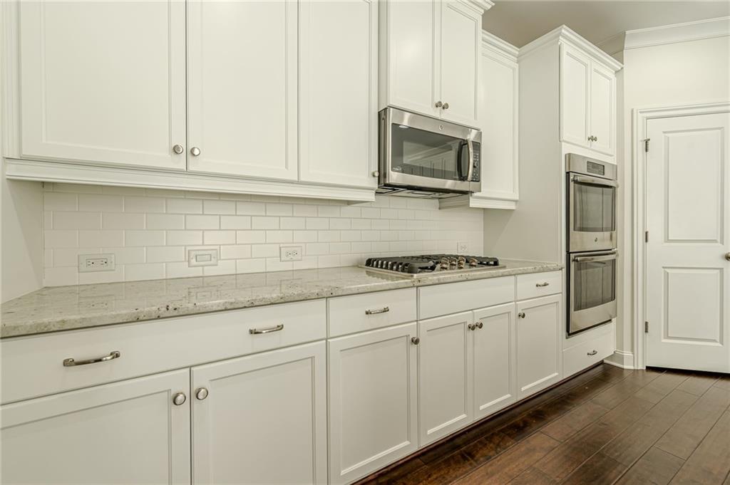 1040 Peyton View Court