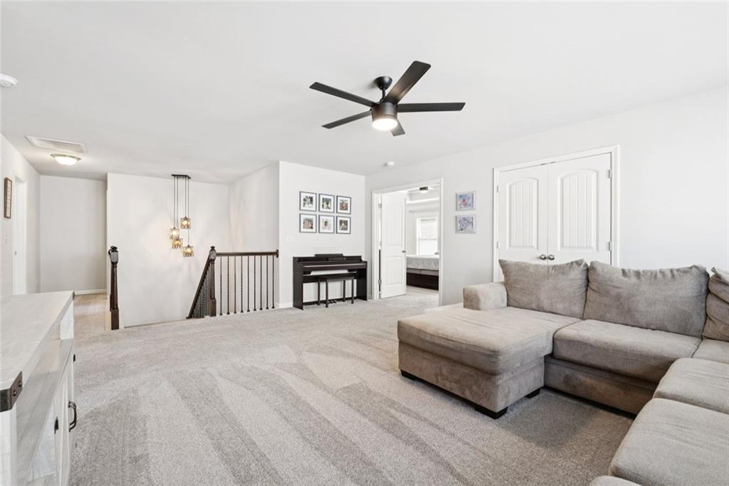 6025 Carruth Lake Drive