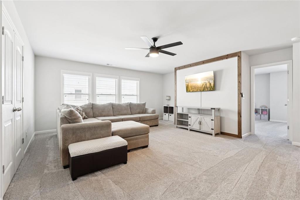 6025 Carruth Lake Drive