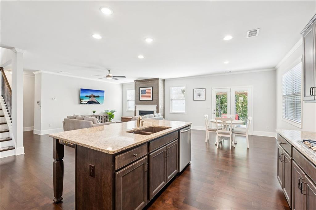 6025 Carruth Lake Drive