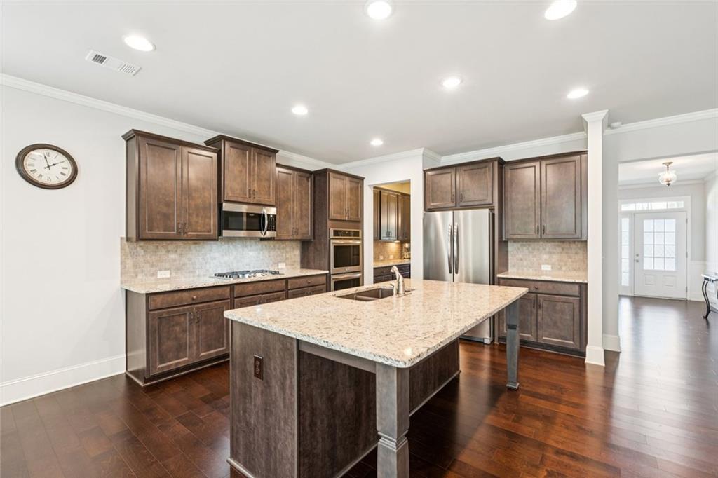 6025 Carruth Lake Drive