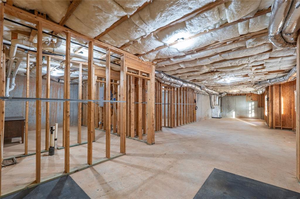 1280 Hidden Creek Point