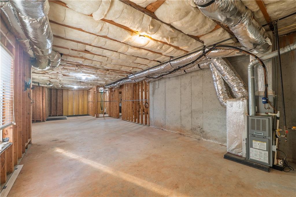 1280 Hidden Creek Point