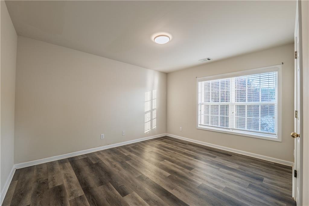 1280 Hidden Creek Point