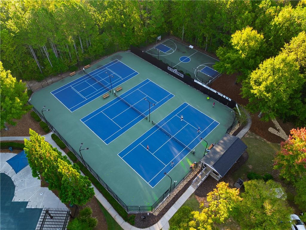 1280 Hidden Creek Point