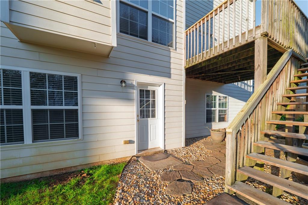 1280 Hidden Creek Point