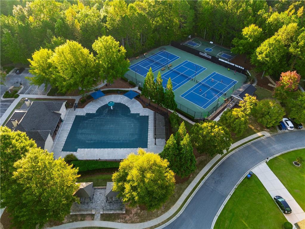 1280 Hidden Creek Point