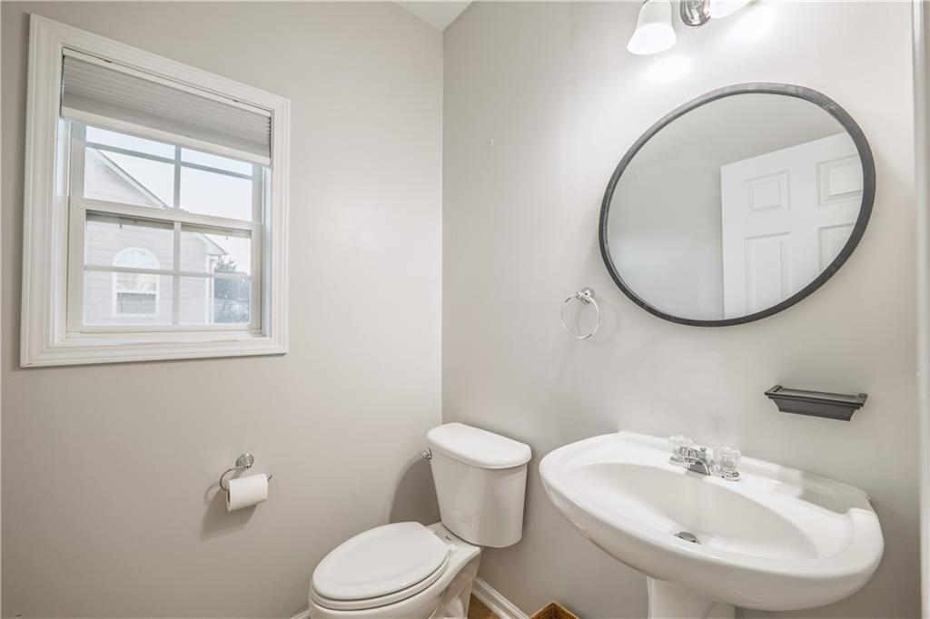 1280 Hidden Creek Point