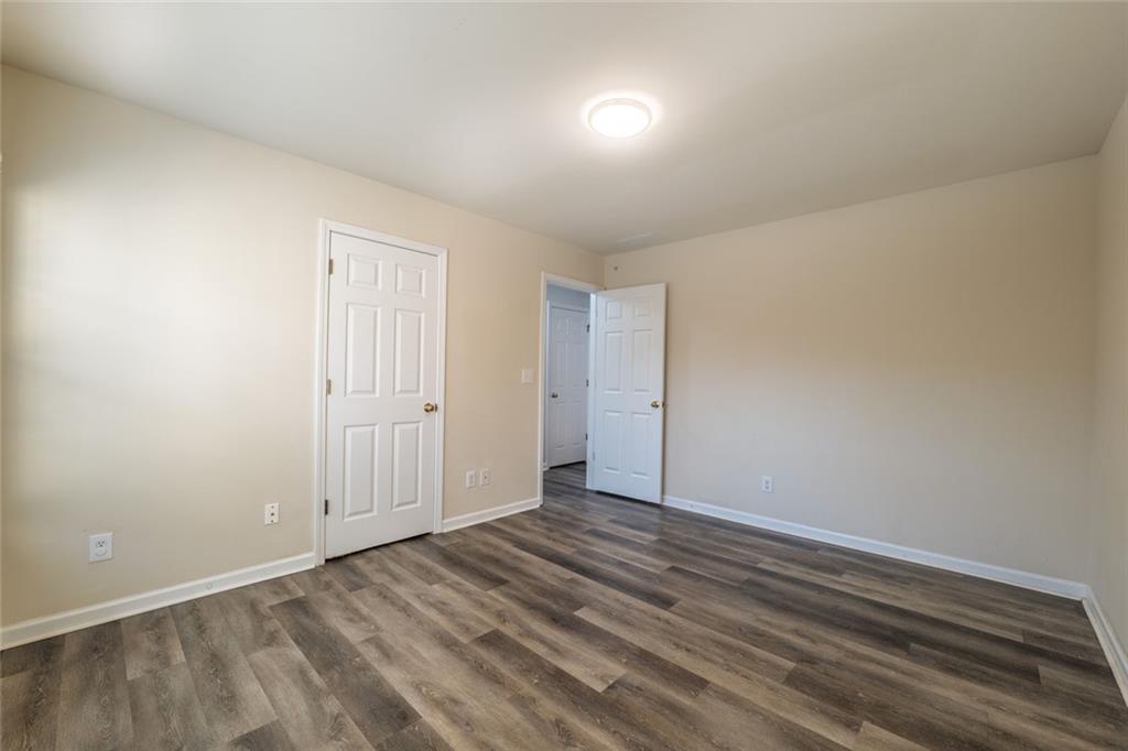 1280 Hidden Creek Point