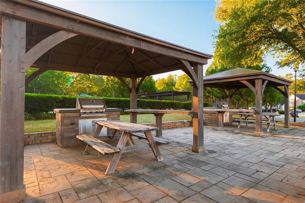 1280 Hidden Creek Point