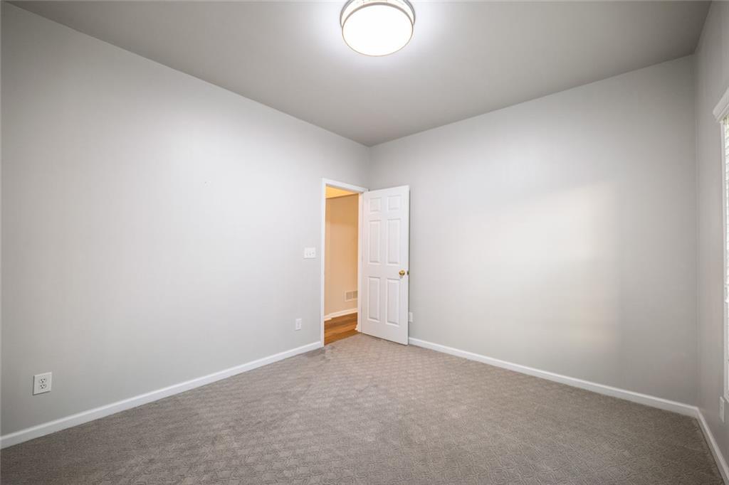 1280 Hidden Creek Point