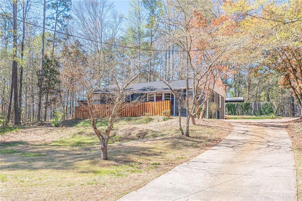 524 S Holly Springs Road