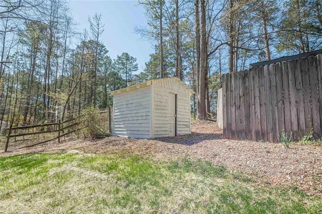 524 S Holly Springs Road