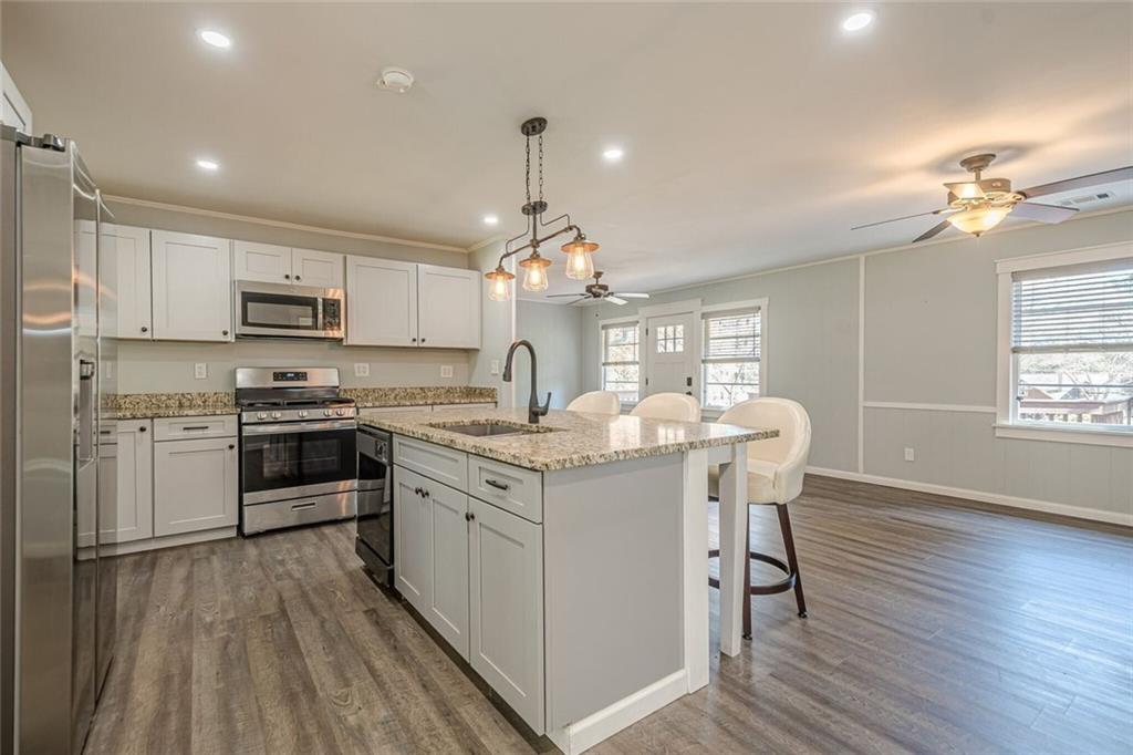 524 S Holly Springs Road