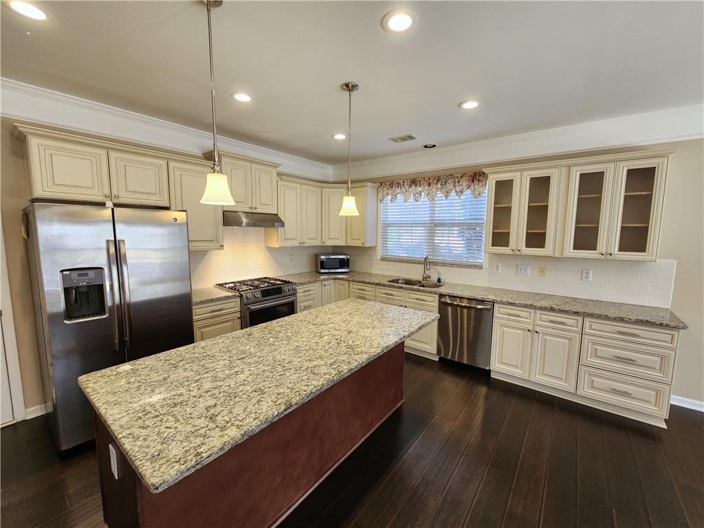 11192 Peachcove Court