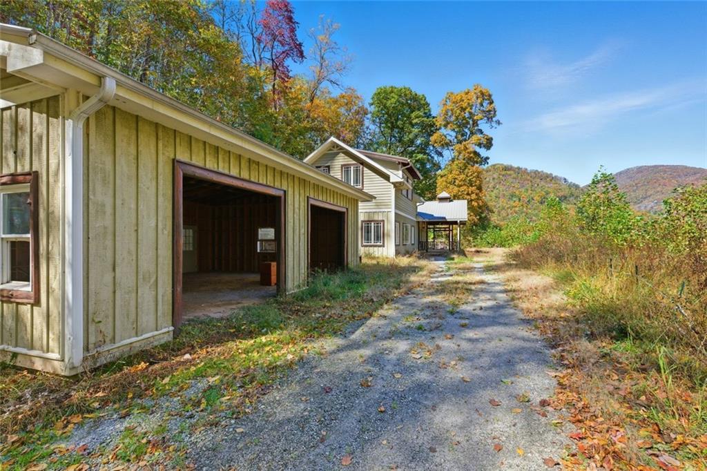 73 Redbird Lane