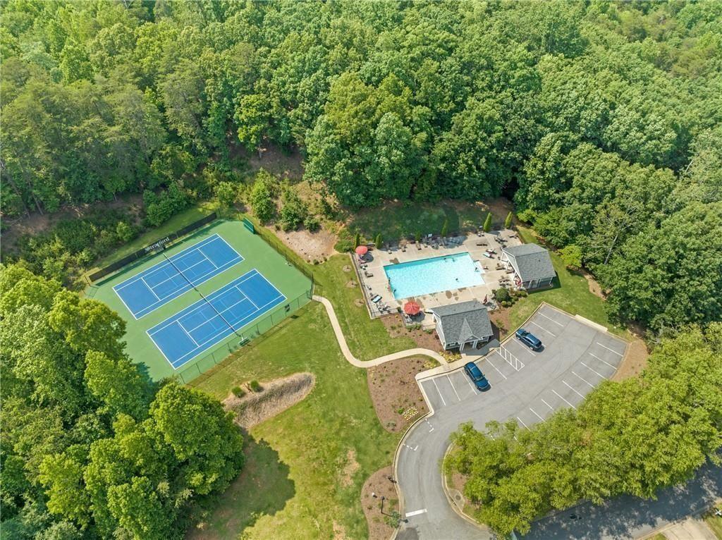 5994 Wellington Avenue