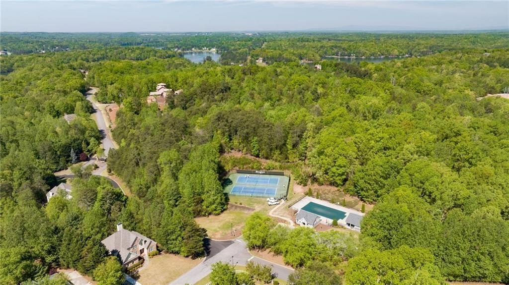 5994 Wellington Avenue