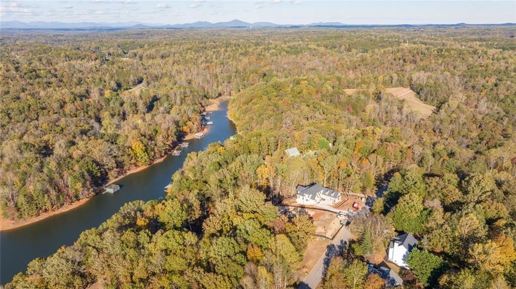 5994 Wellington Avenue