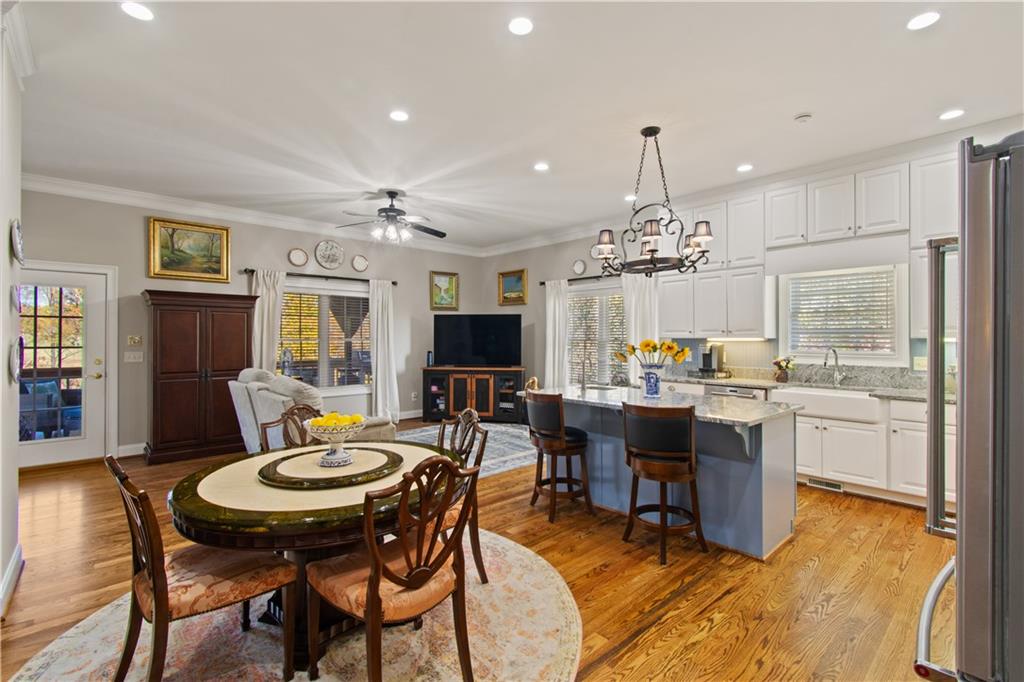 4541 Montclair Circle