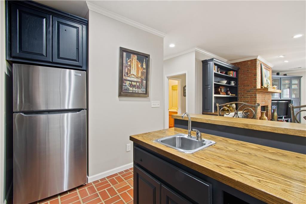 4541 Montclair Circle