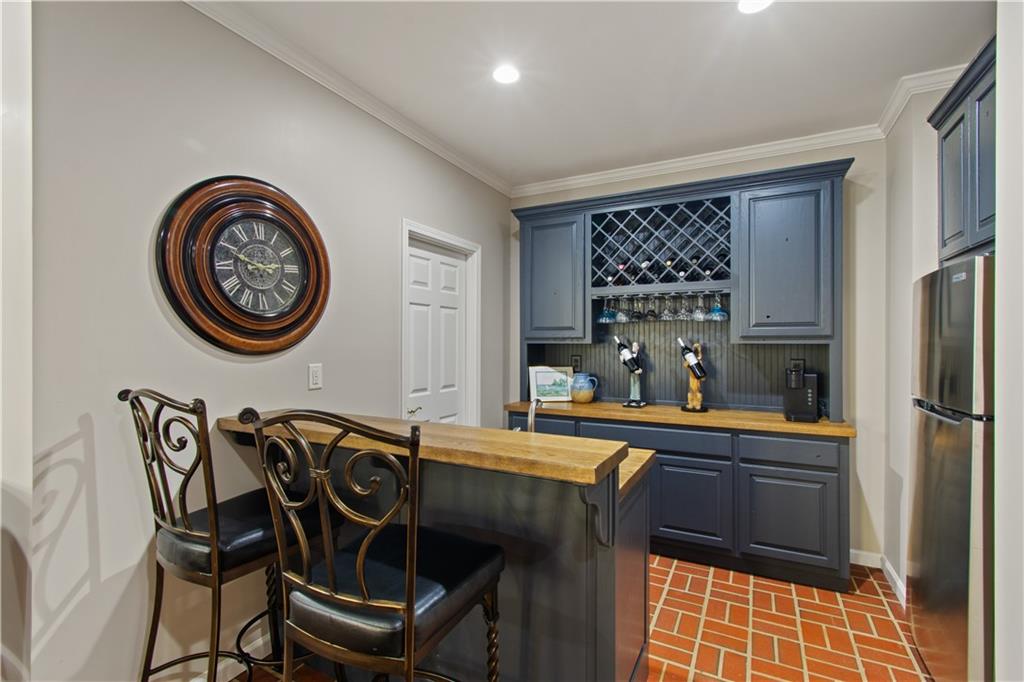 4541 Montclair Circle