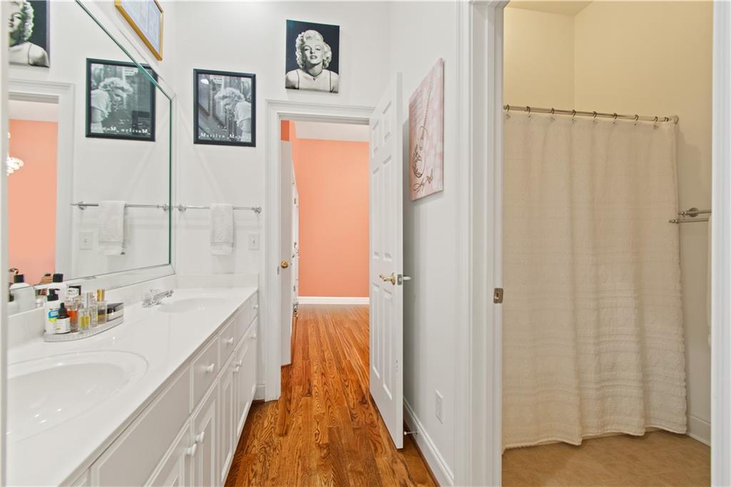 4541 Montclair Circle