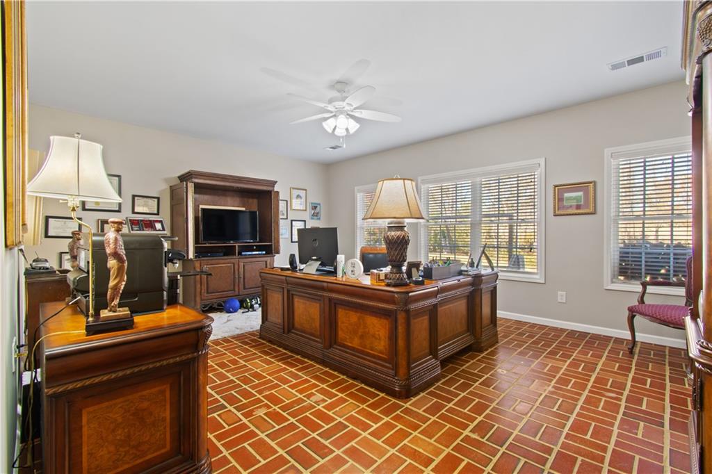 4541 Montclair Circle