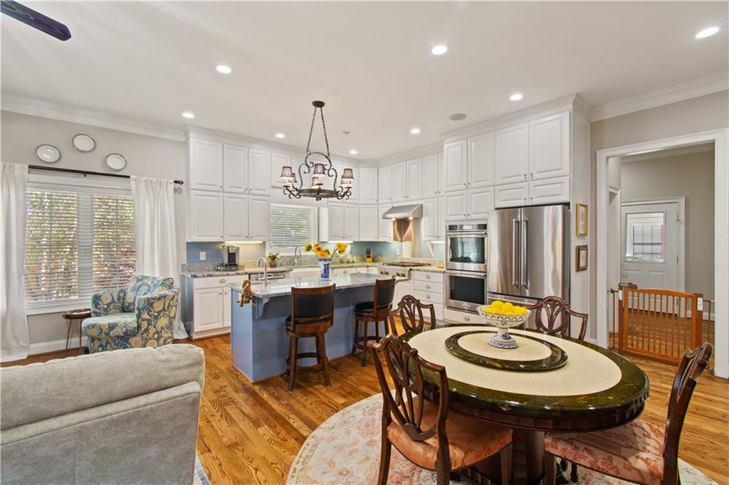 4541 Montclair Circle