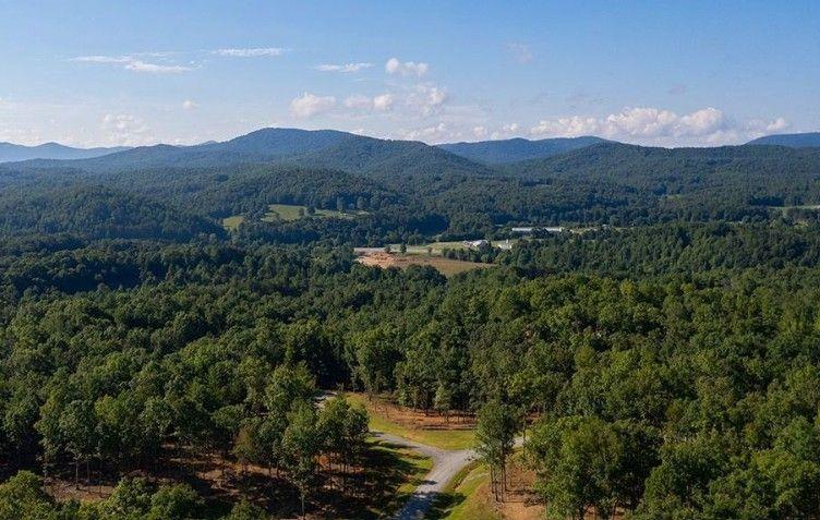 154 Hideout Trail Street