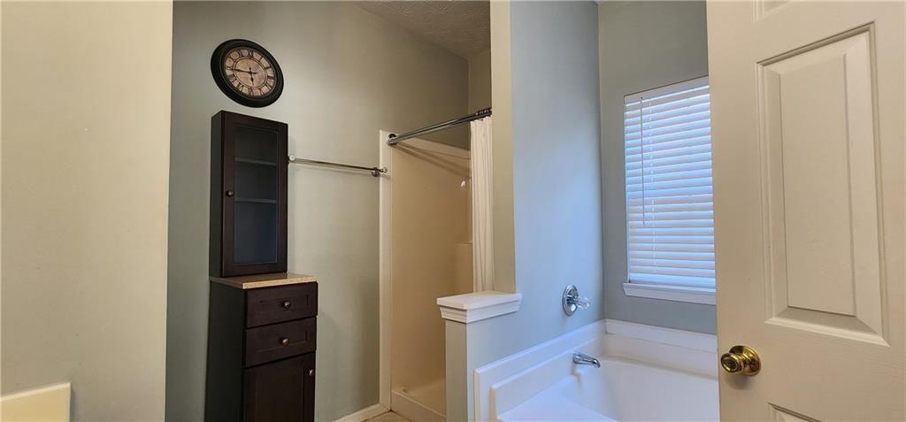 3825 Jackson Shoals Court