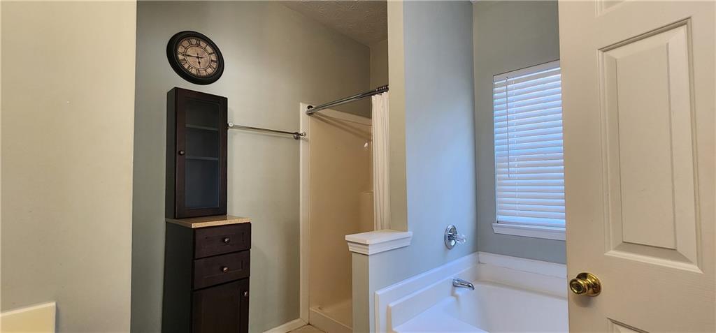 3825 Jackson Shoals Court