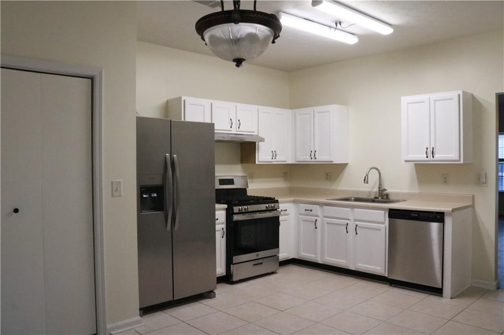 3825 Jackson Shoals Court