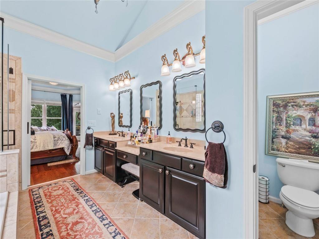 7060 Summit Ridge Chase