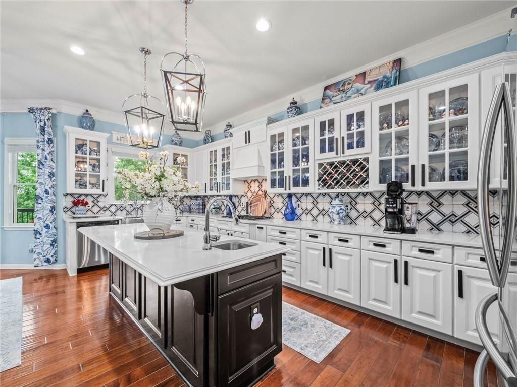 7060 Summit Ridge Chase