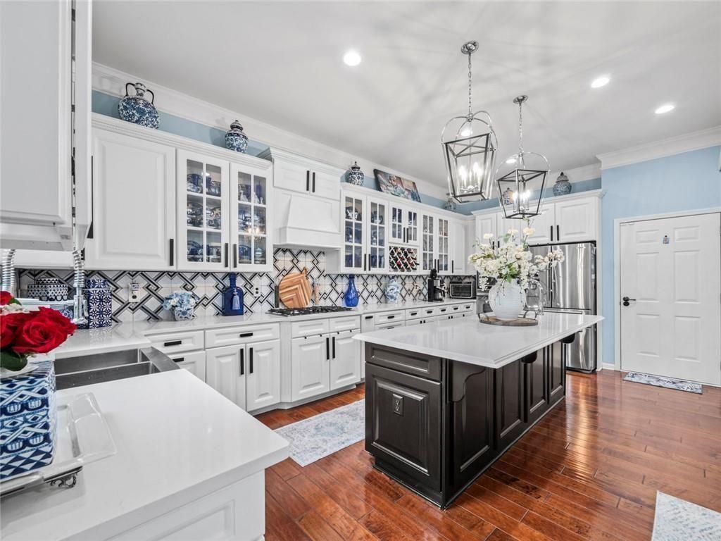 7060 Summit Ridge Chase