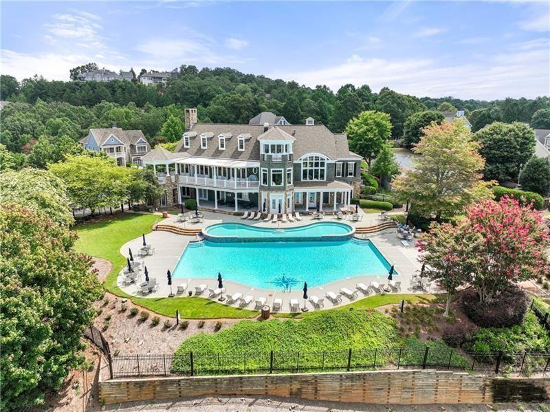 3722 Wavespray Court