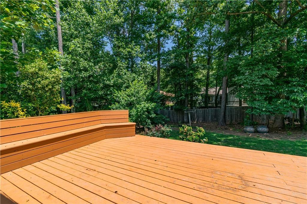 330 Broken Lance Place