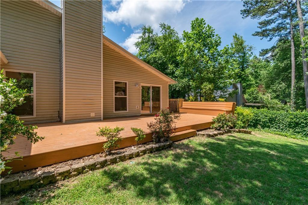 330 Broken Lance Place