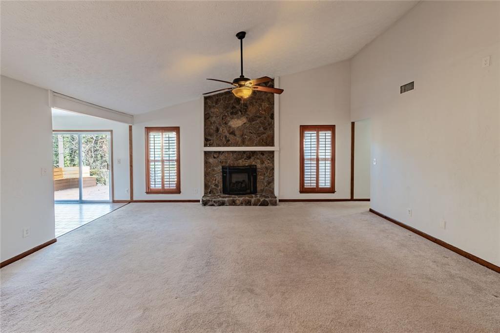 330 Broken Lance Place