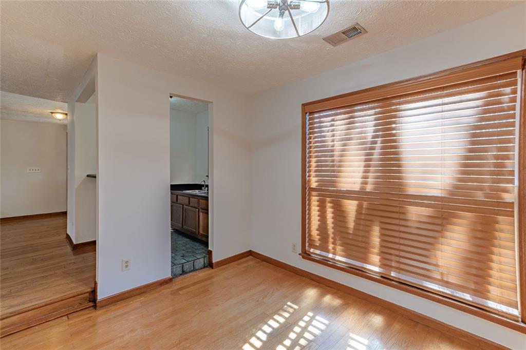 330 Broken Lance Place