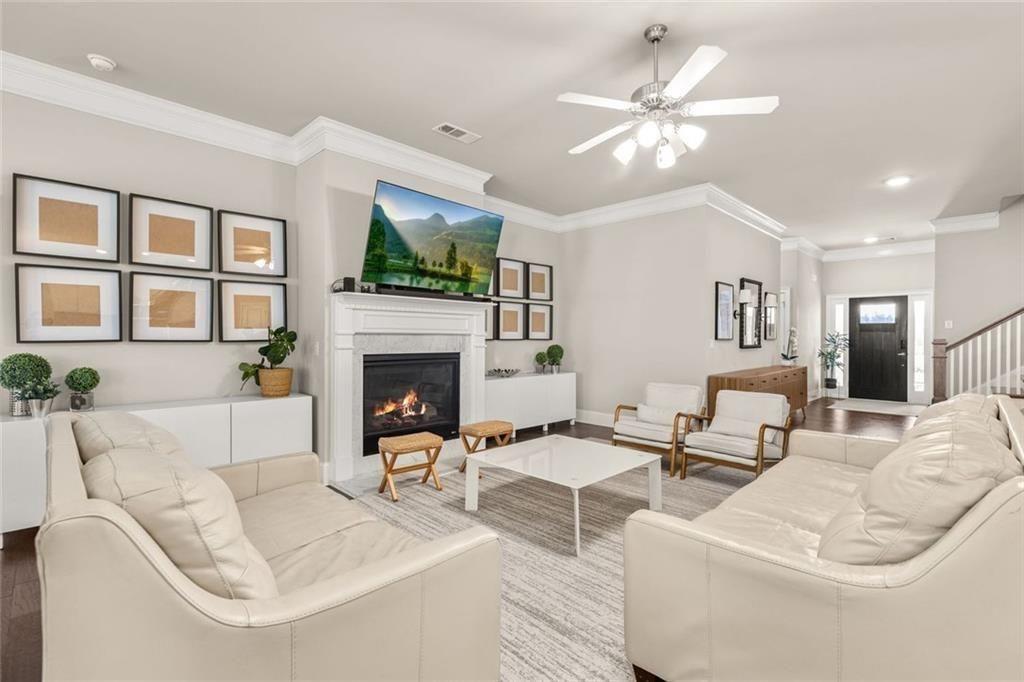 3925 Sierra Knolls Court