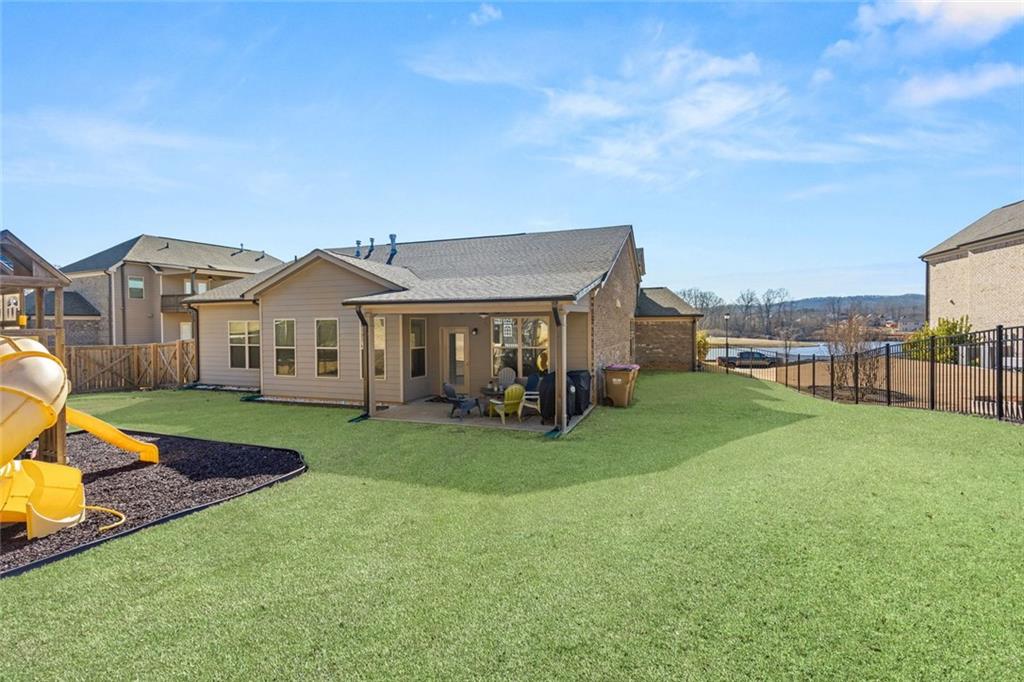 3925 Sierra Knolls Court