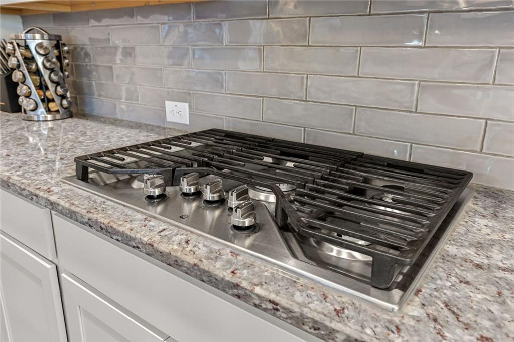 3925 Sierra Knolls Court